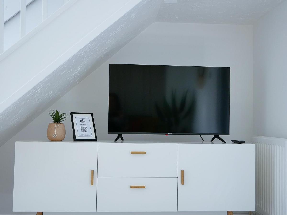 فيلا East London House Near Tube With Parking المظهر الخارجي الصورة