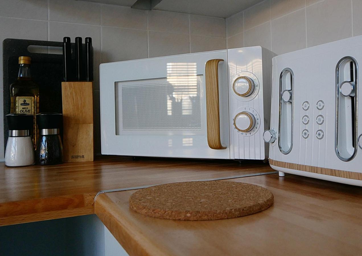 فيلا East London House Near Tube With Parking المظهر الخارجي الصورة
